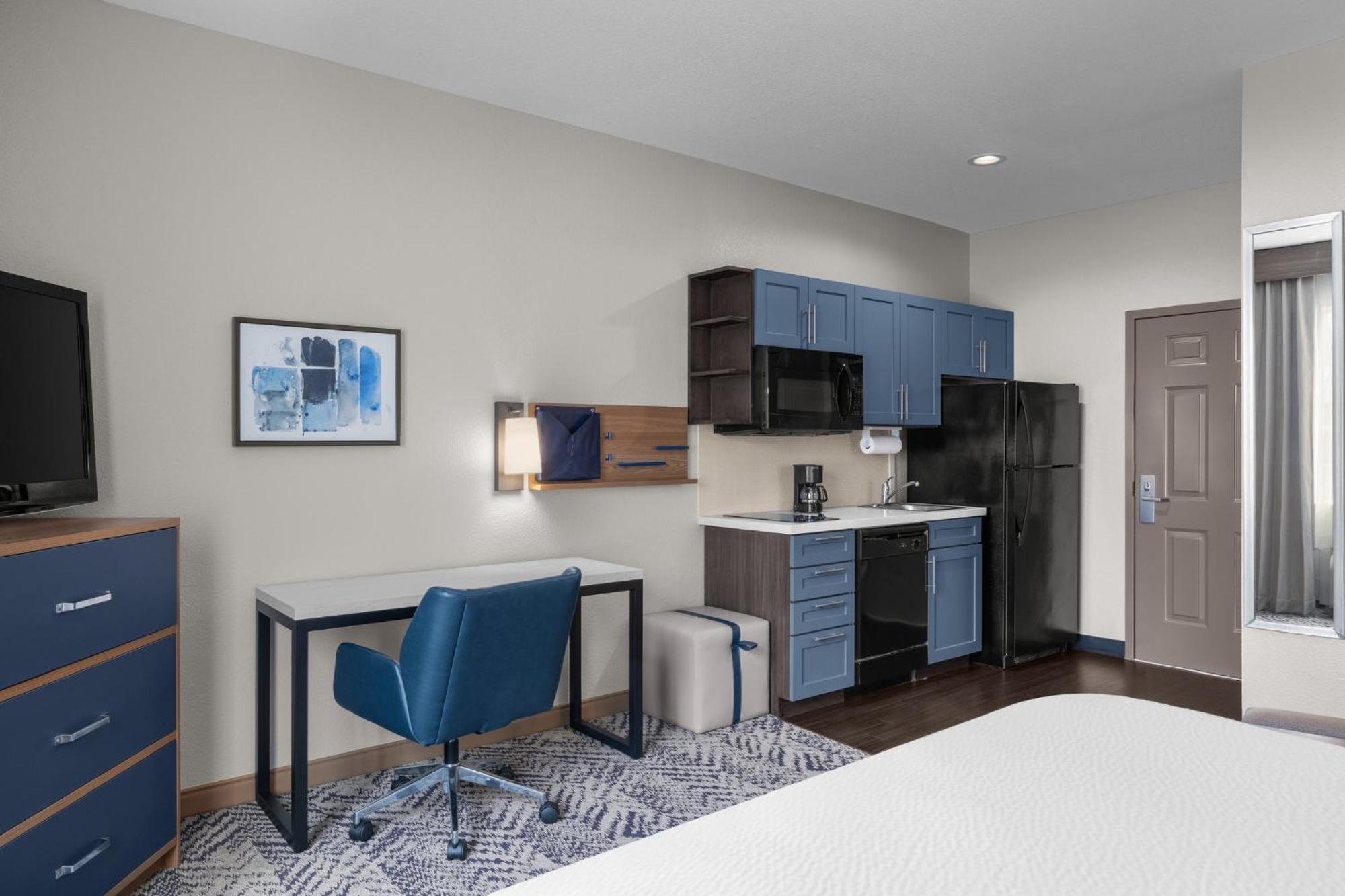Candlewood Suites Alexandria By Ihg מראה חיצוני תמונה