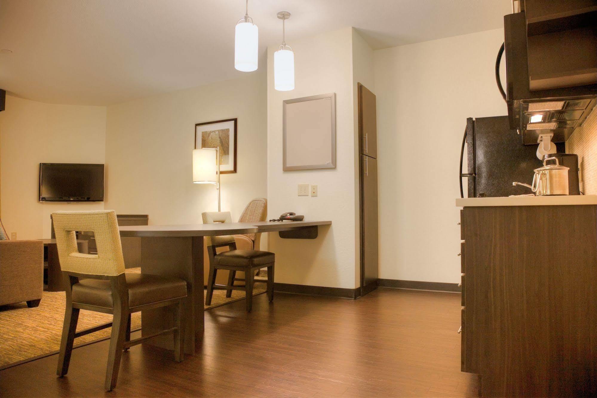 Candlewood Suites Alexandria By Ihg מראה חיצוני תמונה