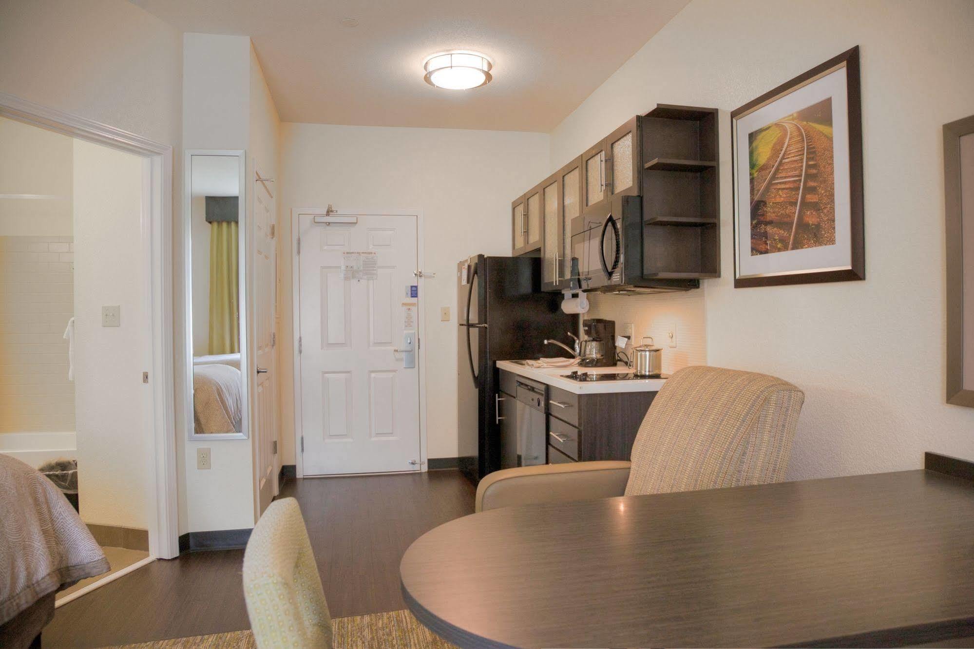 Candlewood Suites Alexandria By Ihg מראה חיצוני תמונה